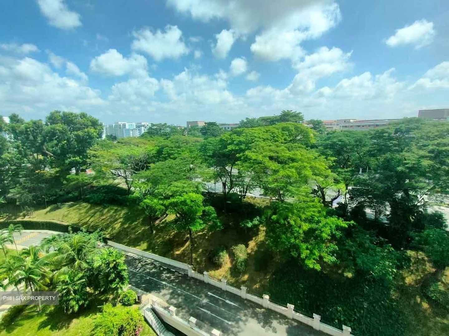 Melville Park (D18), Condominium #574532871